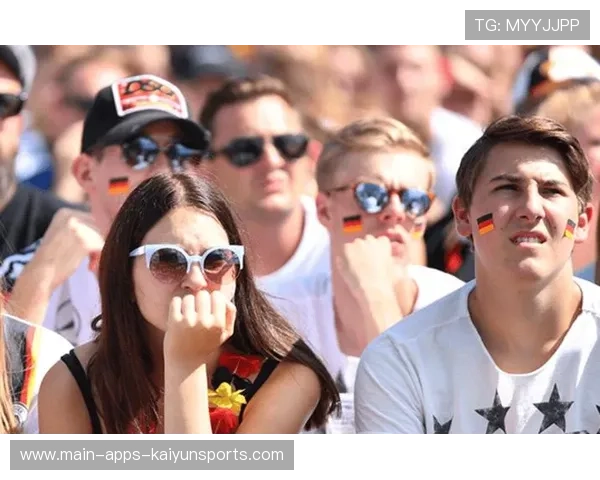 球迷抗议升级，俱乐部面临声誉危机